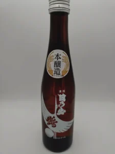日の出と鶴が描かれた縁起の良い一本、井坂酒造店の「日乃出鶴 本醸造」を嗜む