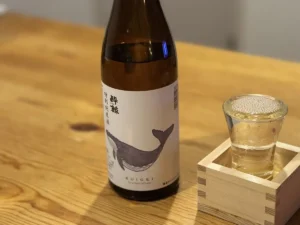 海を想わせるクジラのラベルと。高知の風土が醸す「酔鯨 特別純米酒」で愉しむ晩酌