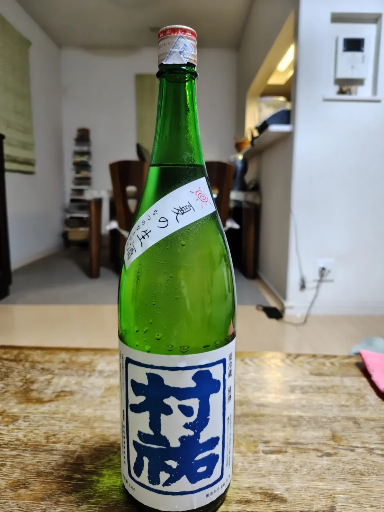 涼やかな緑のボトルに誘われて。新潟・村祐酒造が贈る「夏の生酒」の爽快な旨味