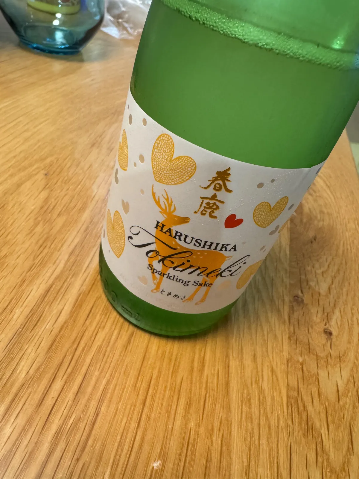 春鹿 発泡清酒 ときめきのボトルとラベルのデザイン
