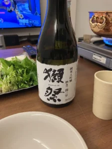 澄みわたる甘みと余韻。獺祭「磨き二割三分」が彩る特別な食卓